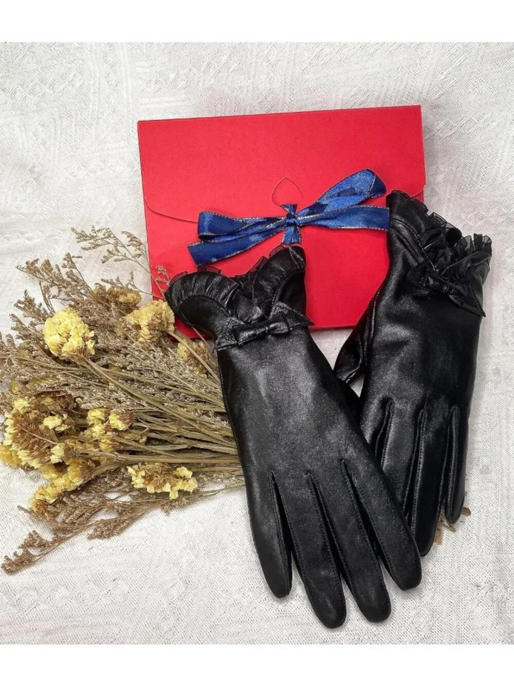 Cozy Sheepskin Leather Winter Gloves for Women, Cashmere Lined, Touchscreen